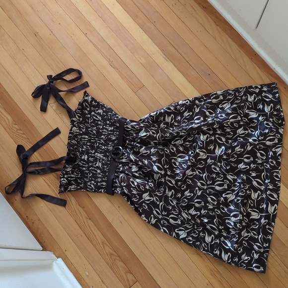 🆕 satin floral print brown mini dress - Picture 2 of 7